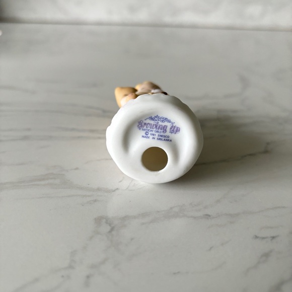 Enesco Growing Up Birthday Girl, age 1, blond - Picture 7 of 7